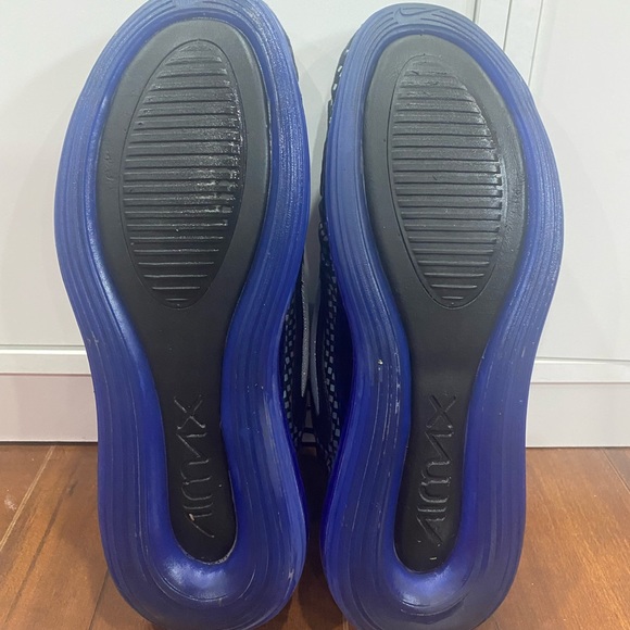 Nike Air Max 720 “Pixel Gradient” - Picture 3 of 5